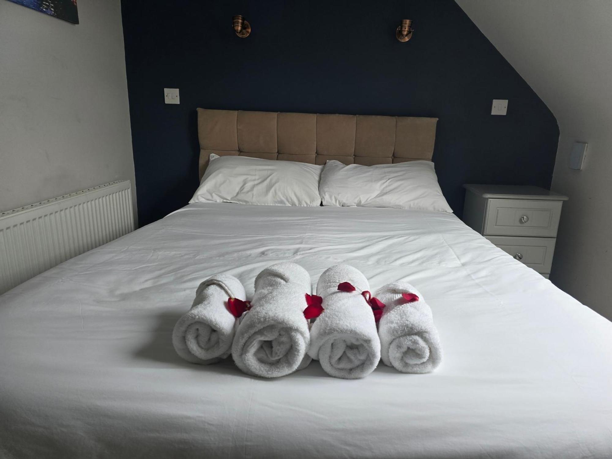The Dutch Tulip Hotel Mallow Εξωτερικό φωτογραφία